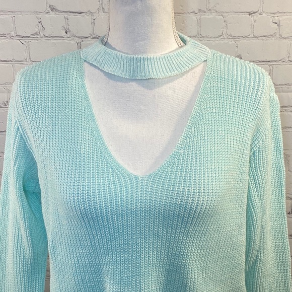 PRIMARK Choker V Neck Sweater Mint Green with High/Low Hem-Small - Picture 2 of 3